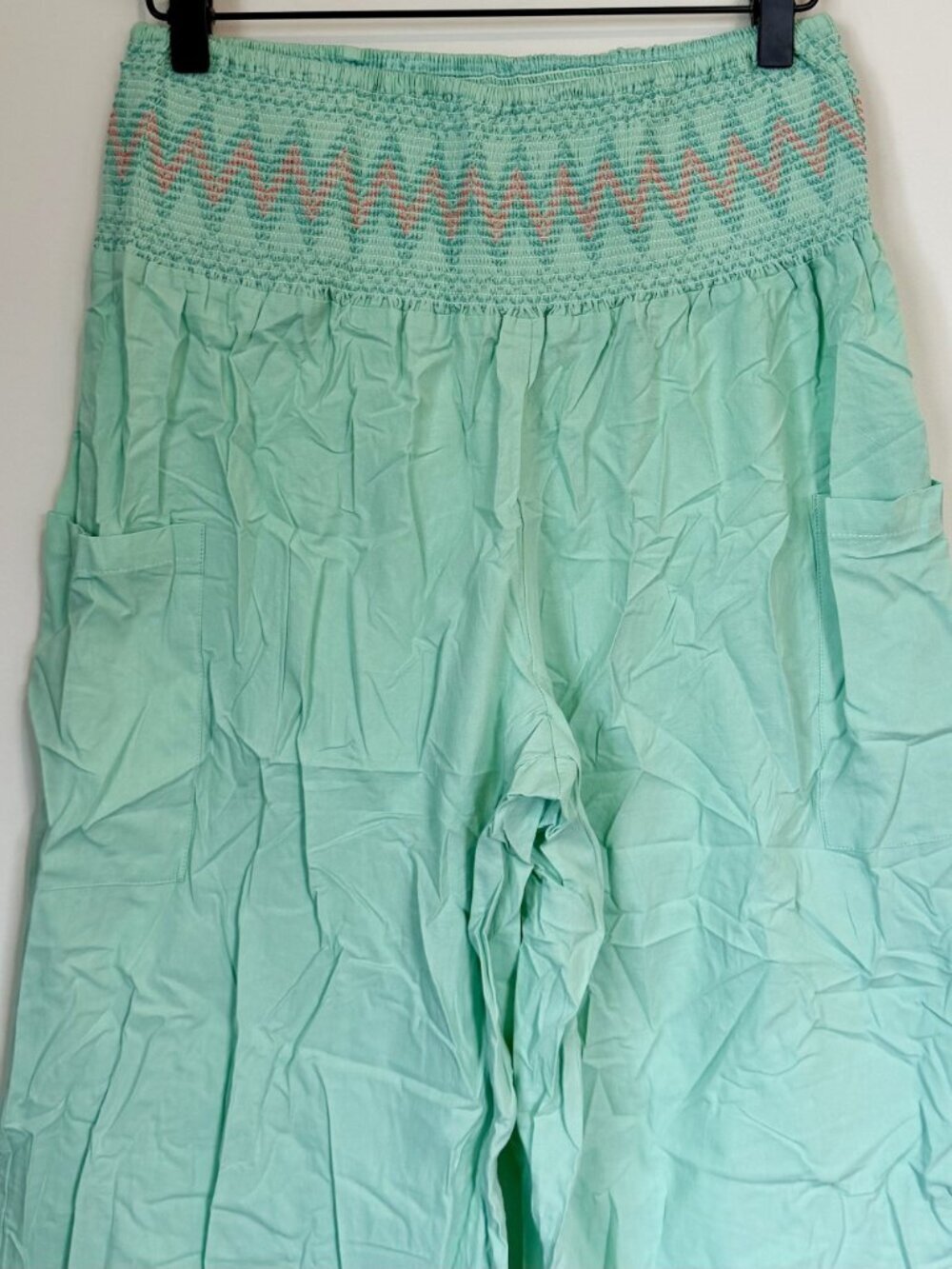 NWT Cupshe Chevron Smocked Waist Pants - Size: Small - Picture 5 of 11
